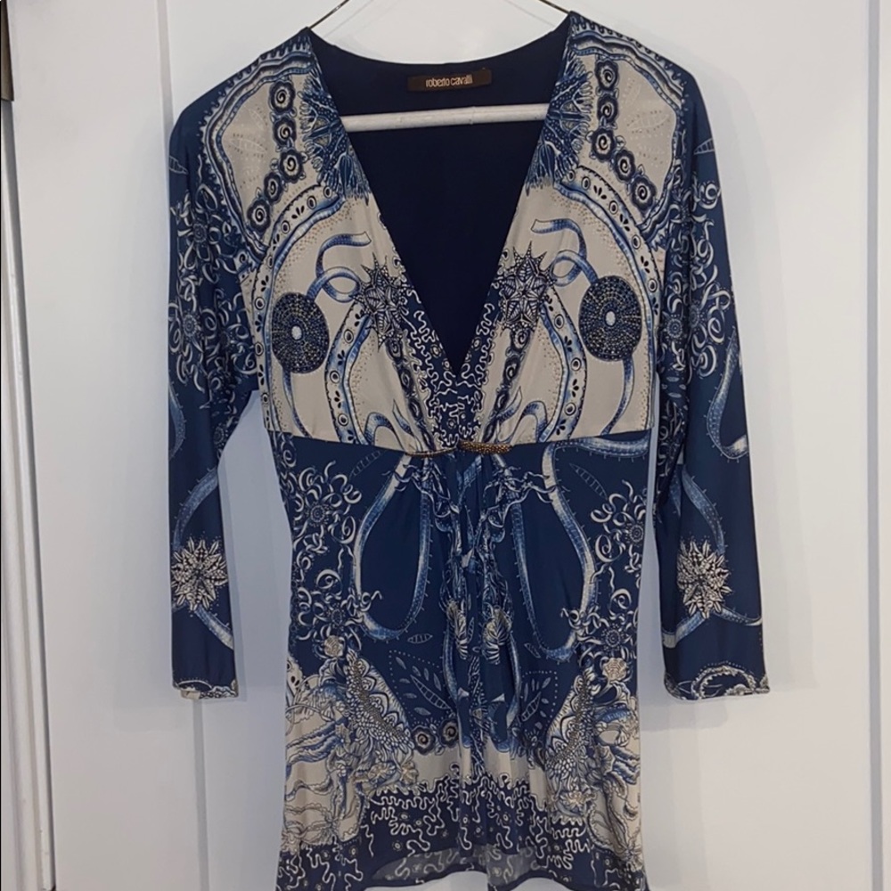 Worn 2x-Roberto Cavalli size 40 3/4 sleeve top 2011 jellyfish print vintage